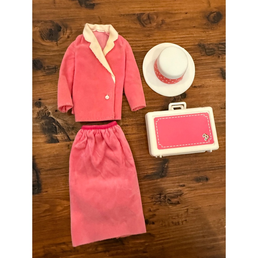 Vintage 1984 Barbie 7929 Pink Velvet Doll Clothes Set Jacket Skirt Hat Suitcase